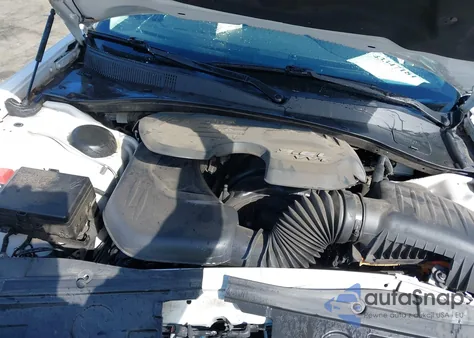 2017 Chrysler 300 Limited z USA, uszkodzony, nr VIN 2C3CCAAG6HH521600